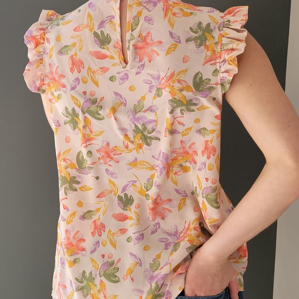 In Bloom Ruffle Sleeveless top - Picture 3 of 4
